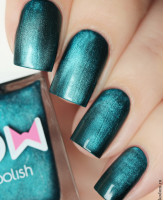 Bow Nail Polish Sirens