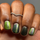 Лак для ногтей Cadillacquer Extraterrestrial (автор - @mikkelz_nails)