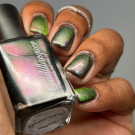 Лак для ногтей Cadillacquer Extraterrestrial (автор - @mikkelz_nails)